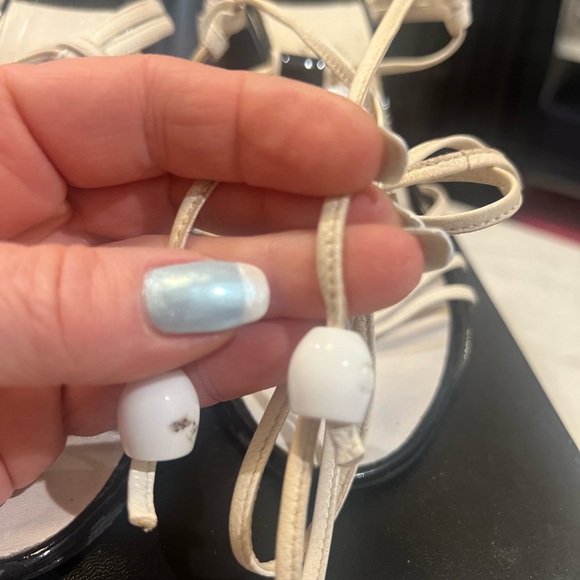 Chanel wraparound sandals size 6,5 come withh box - Picture 6 of 12